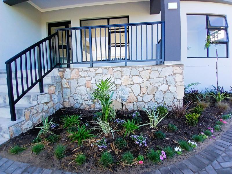 3 Bedroom Property for Sale in Stilbaai Wes Western Cape